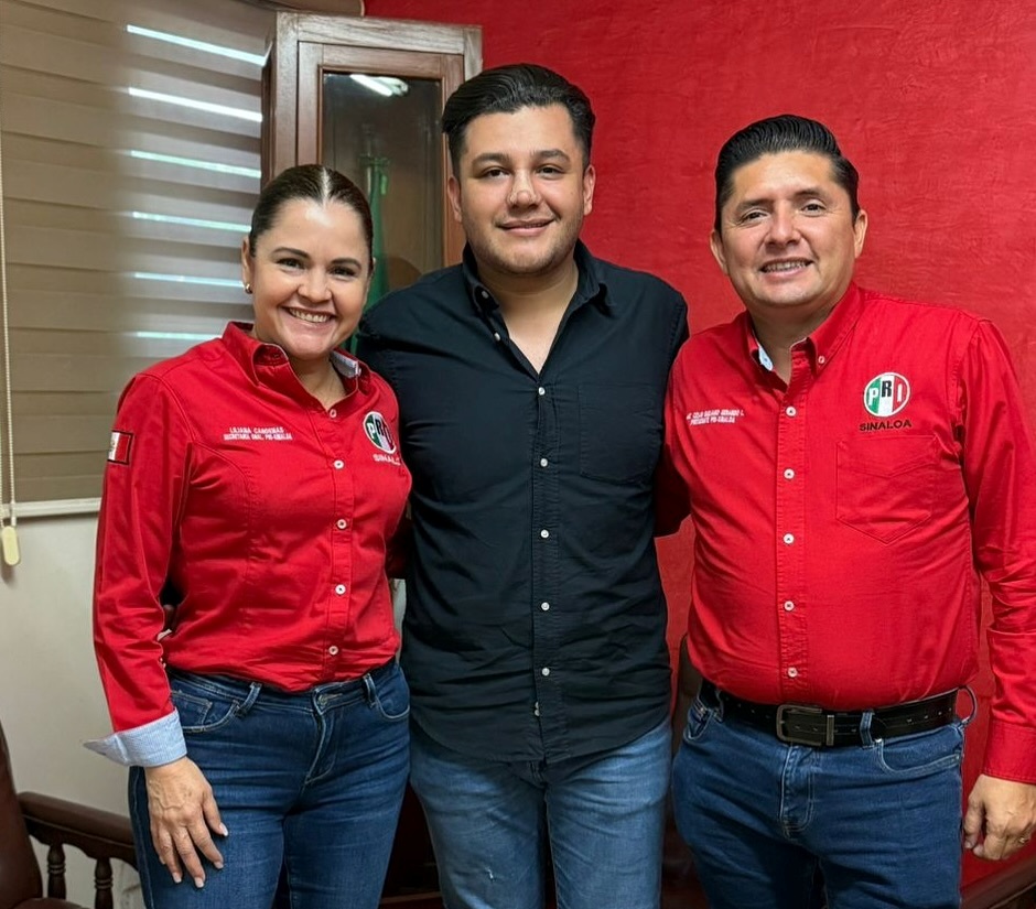
								En Salvador Alvarado, nuestra dirigencia del PRI Sinaloa dialogaron con Sergio Cárdenas, presidente de la filial municipal de la Red de Jóvenes X México.
								