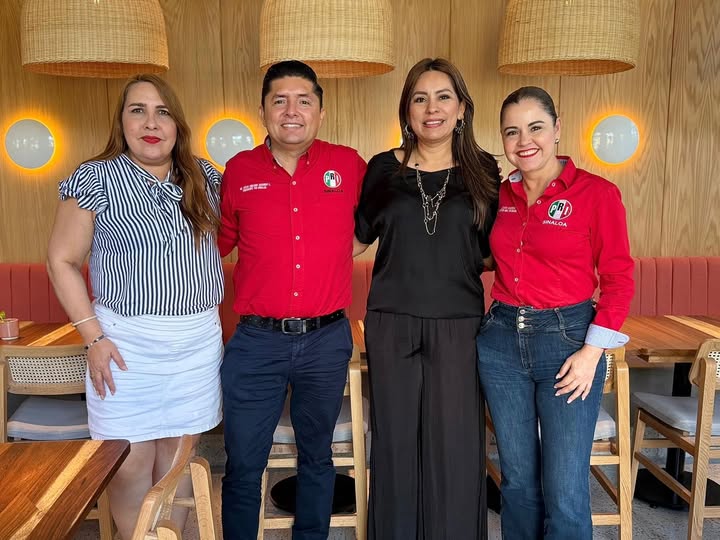 
								Nuestra dirigencia estatal sostuvo una reunión con la presidenta del Pan Sinaloa, Wendy Barajas, en un ejercicio de apertura y colaboración para seguir trabajando en unidad por las y los sinaloenses.
								