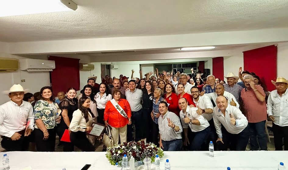 

En Guasave tomaron protesta as nuevas filiales municipales de ONMPRI y Red de Jóvenes x México, espacios fundamentales para impulsar la participación política de mujeres y jóvenes. 


